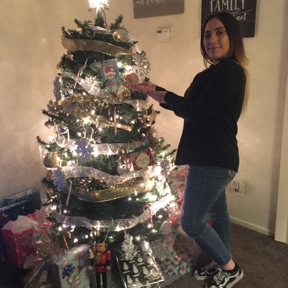 Meet your Posher, !! - Picture 2 of 3